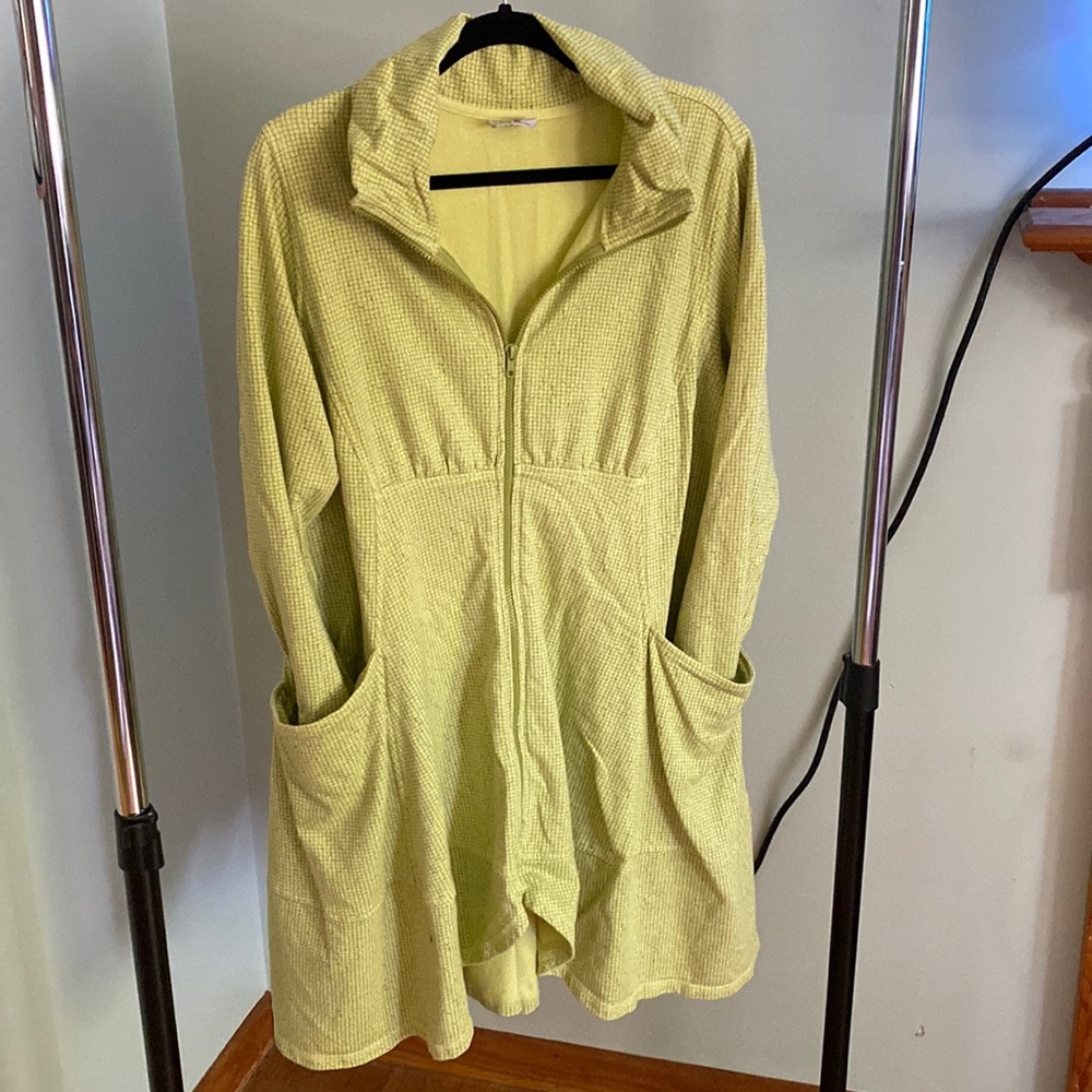 CMC by Color Me Cotton Long Peplum Zip Up Sweathshirt with Pockets - Size XL